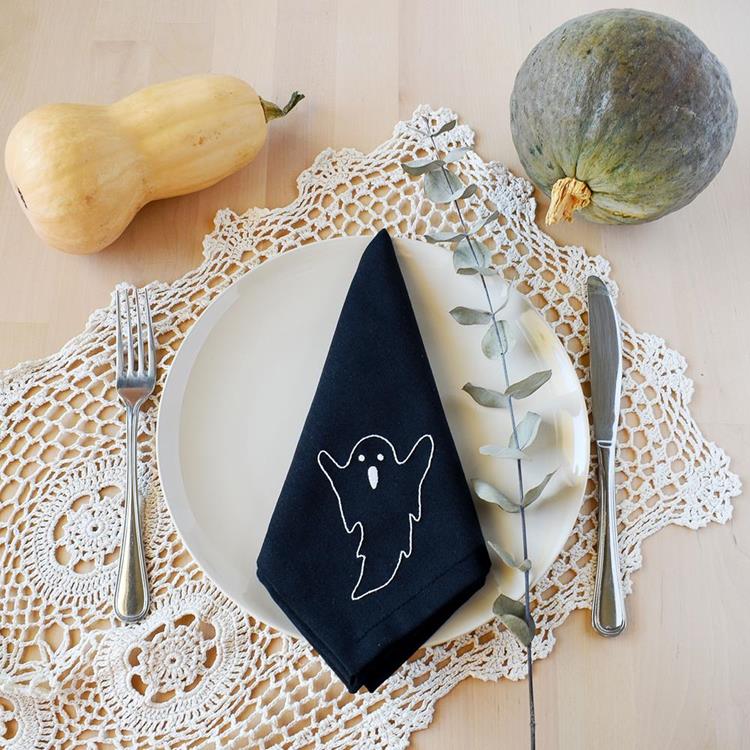 How can we make Halloween more sustainable? 3 Sustainable halloween table decor with hand embroidered napkins